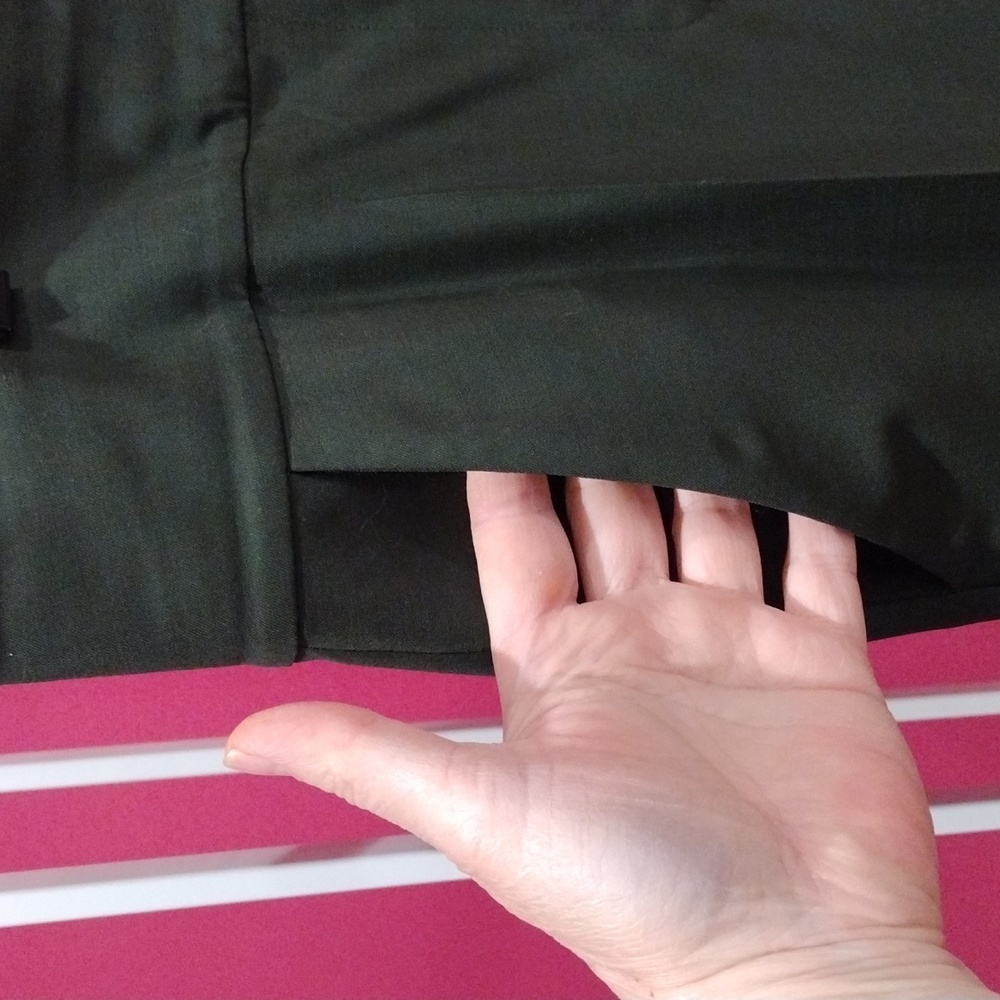 COS women's wool tailored dark green straight leg pants. GUC with one flaw. Size - Picture 6 of 10